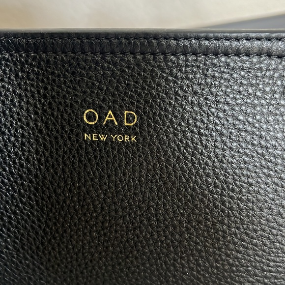 OAD Prism Convertible Satchel with crossbody strap - EUC! - Picture 2 of 16